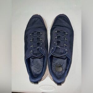 💙 Men’s Athletic Shoes